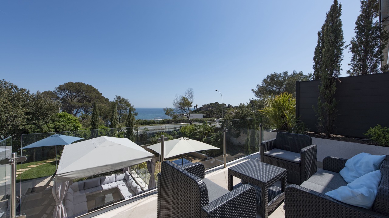 Photo of Bedroom in Saint-Aygulf