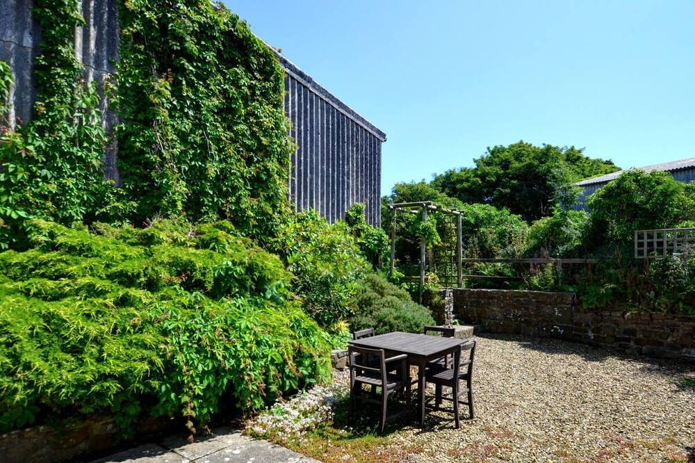 Photo of Outdoor in St Brides