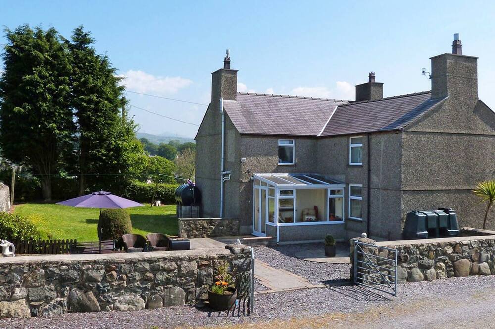 Photo of Outdoor in Bontnewydd