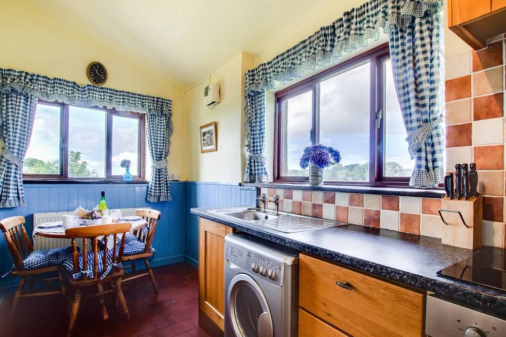 Photo of Kitchen in Llanfaglan
