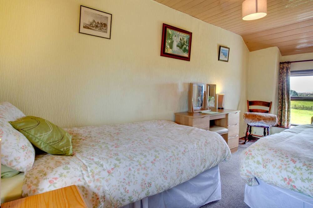 Photo of Bedroom in Llanfaglan