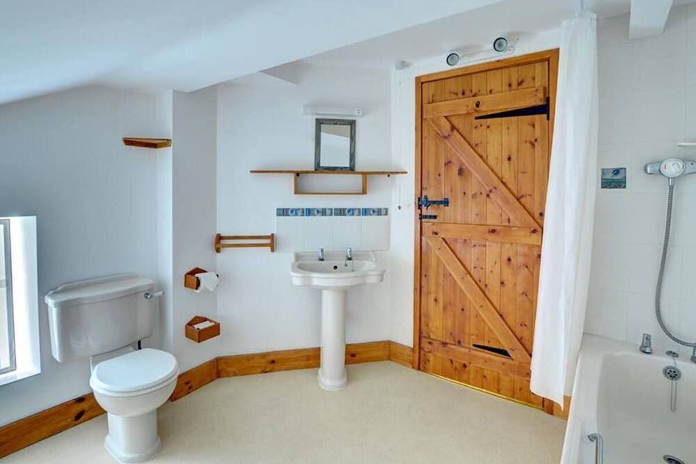 Photo of Bathroom in Brampton Bryan