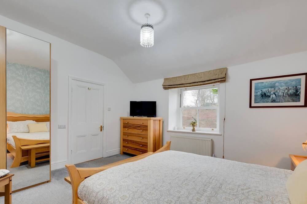Photo of Bedroom in Capel Garmon