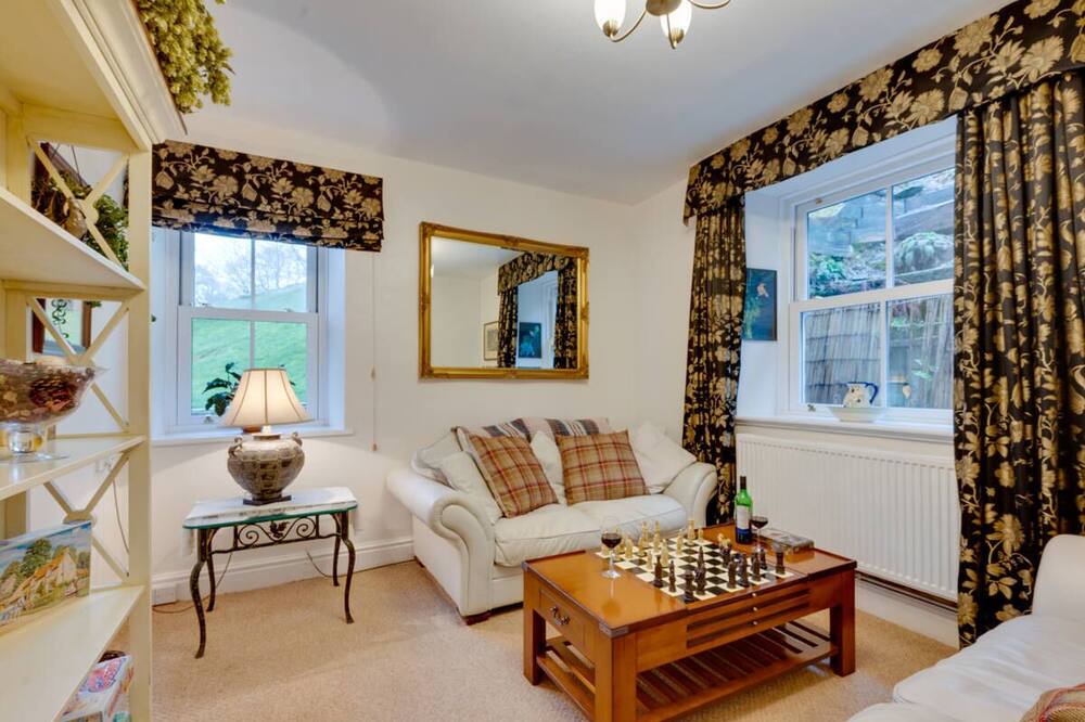 Photo of Livingroom in Capel Garmon