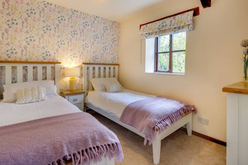 Photo of Bedroom in Llanerchymedd