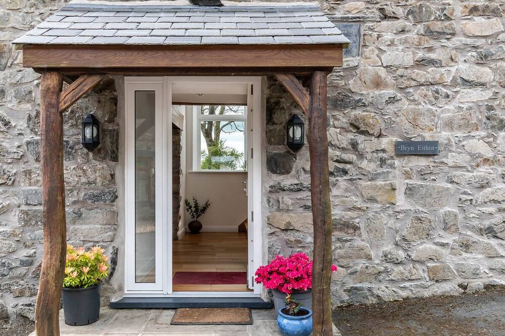 Photo of Outdoor in Derwen