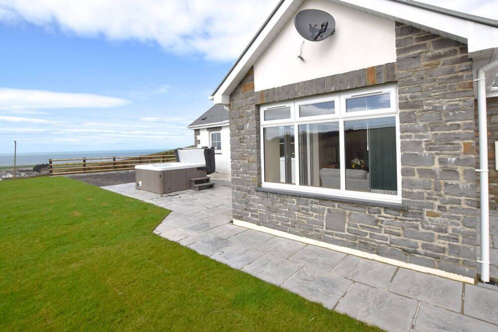 Photo of Outdoor in Llansantffraed