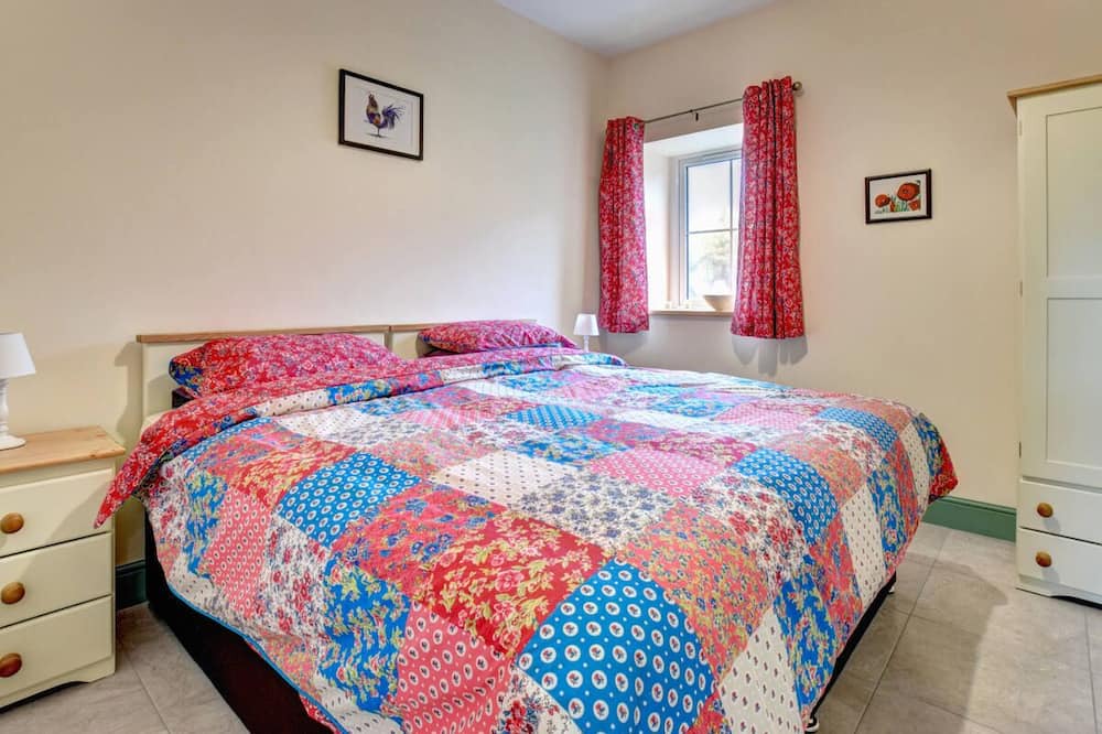 Photo of Bedroom in Llansantffraed