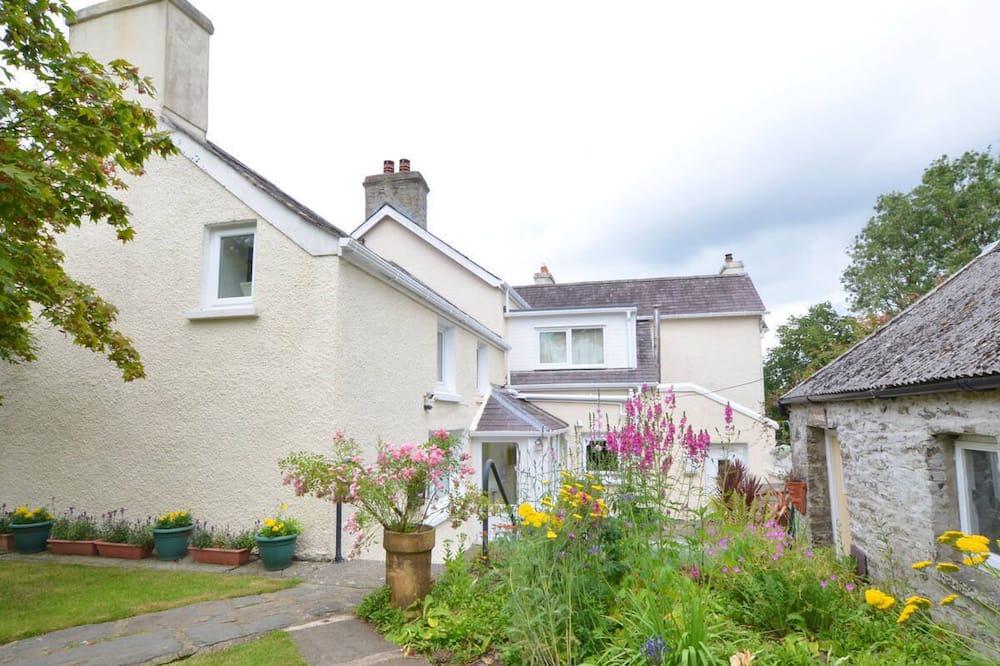 Photo of Outdoor in Llangeler