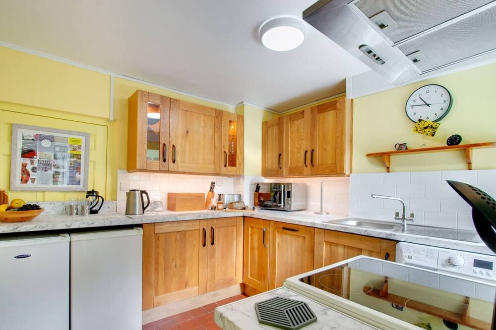 Photo of Kitchen in Llangeler