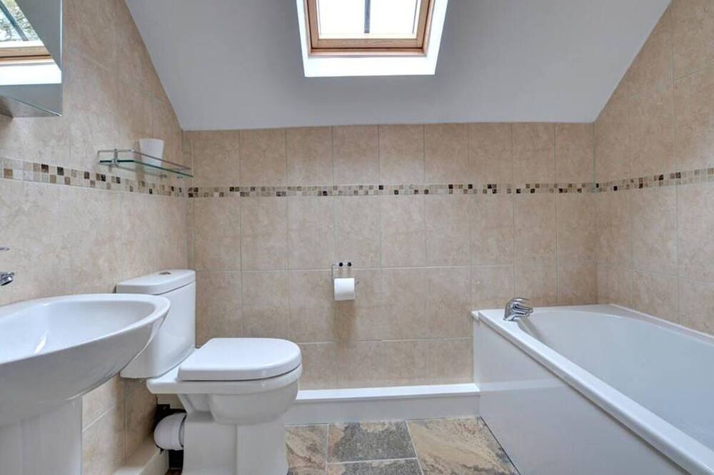 Photo of Bathroom in Derwen