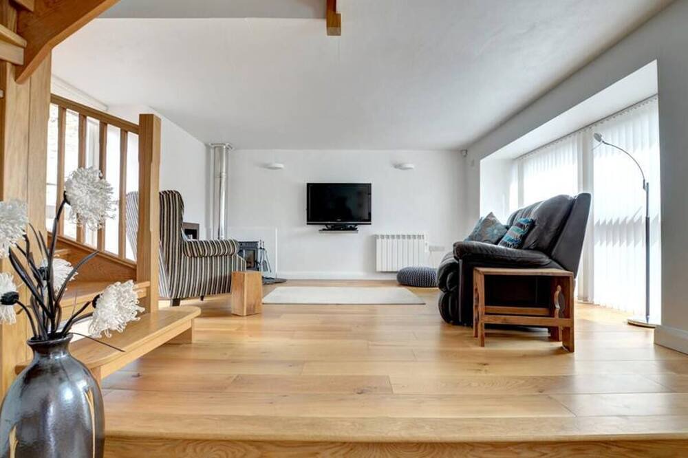 Photo of Others in Derwen