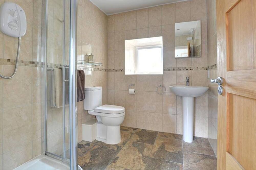 Photo of Bathroom in Derwen