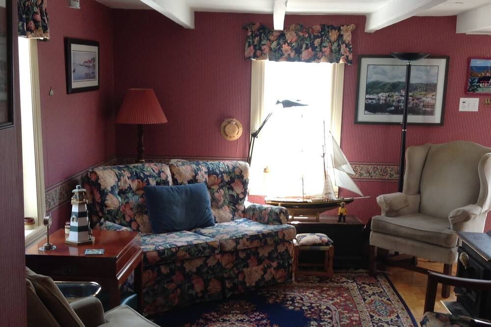 Photo of Livingroom in Rencontre East