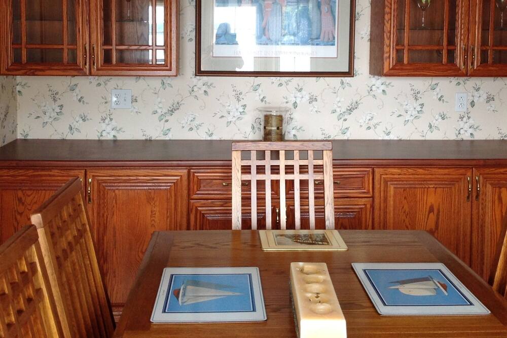Photo of Kitchen in Rencontre East