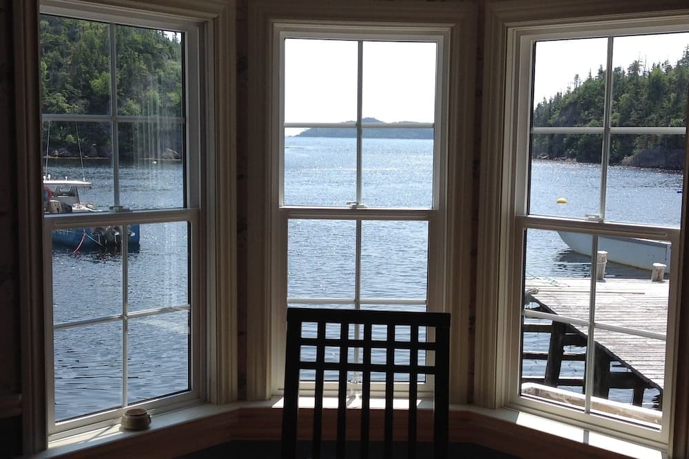 Photo of Livingroom in Rencontre East