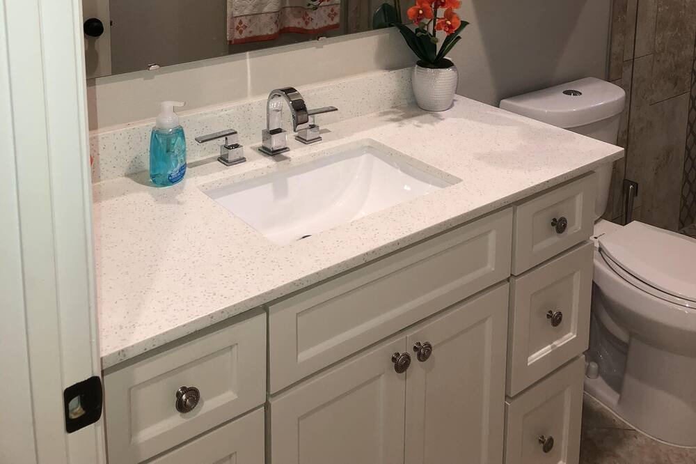 Photo of Bathroom in DeSoto