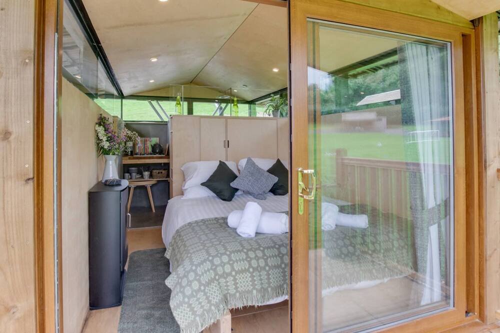 Photo of Bedroom in Felinfach