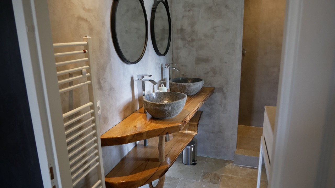 Photo of Bathroom in Grospierres
