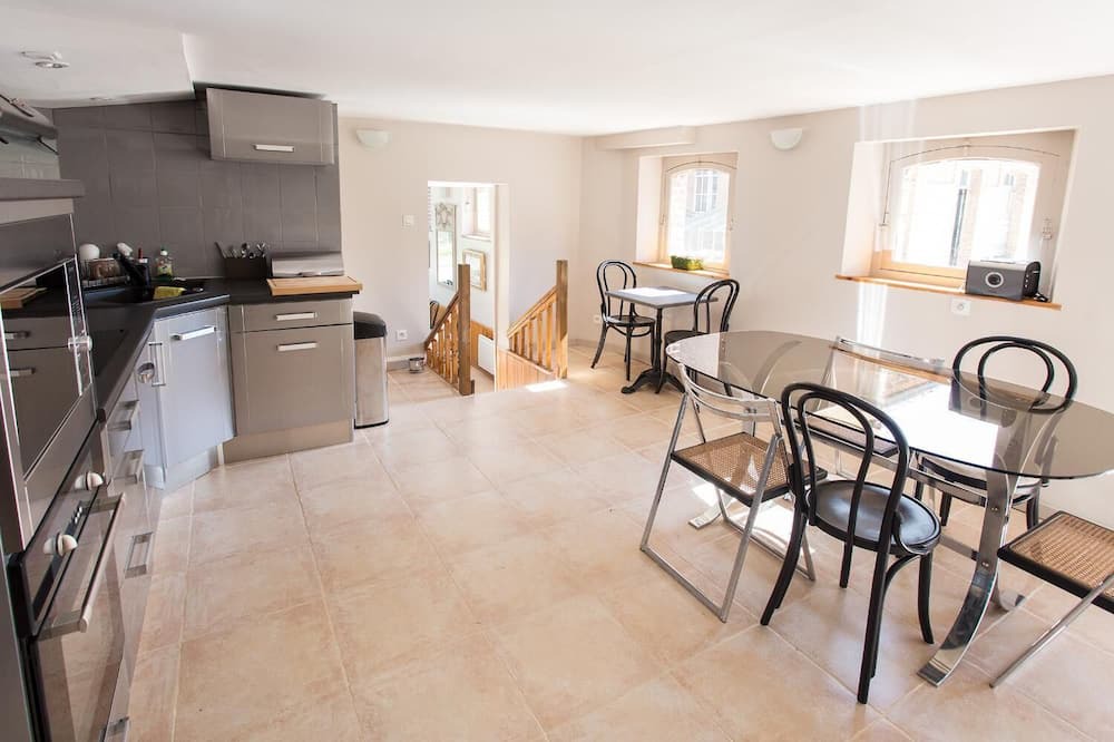 Photo of Kitchen in Aigneville