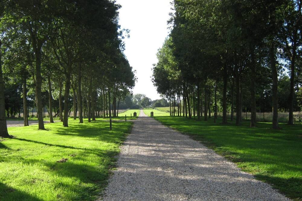 Photo of Outdoor in Aigneville