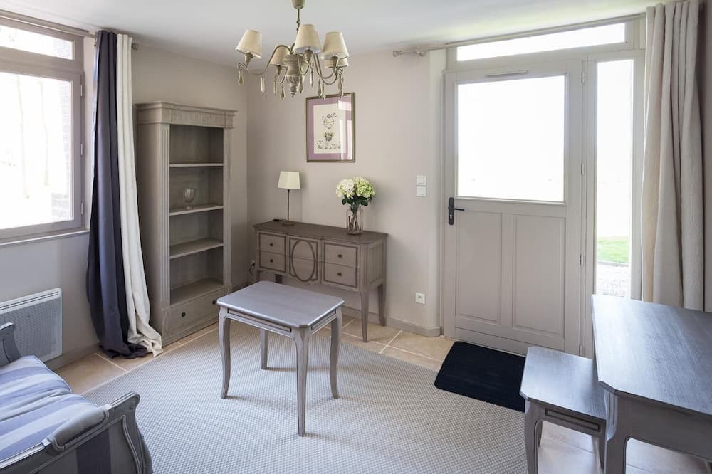 Photo of Livingroom in Aigneville