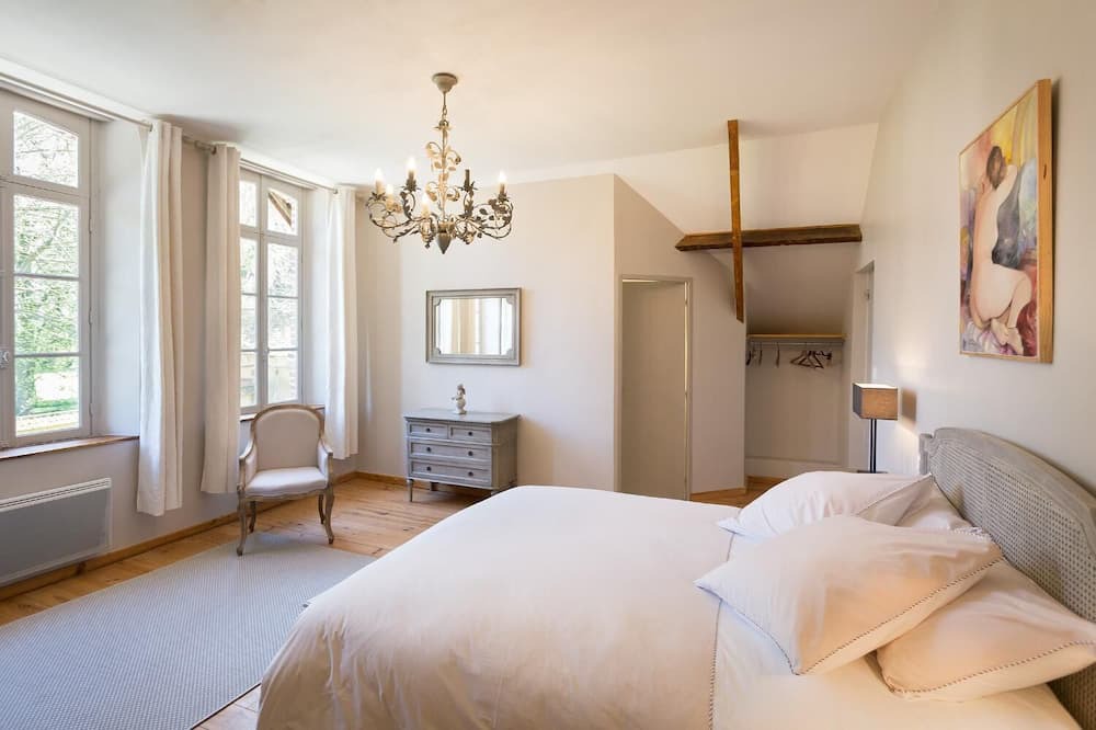 Photo of Bedroom in Aigneville