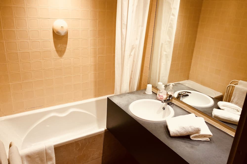 Photo of Bathroom in Firminy