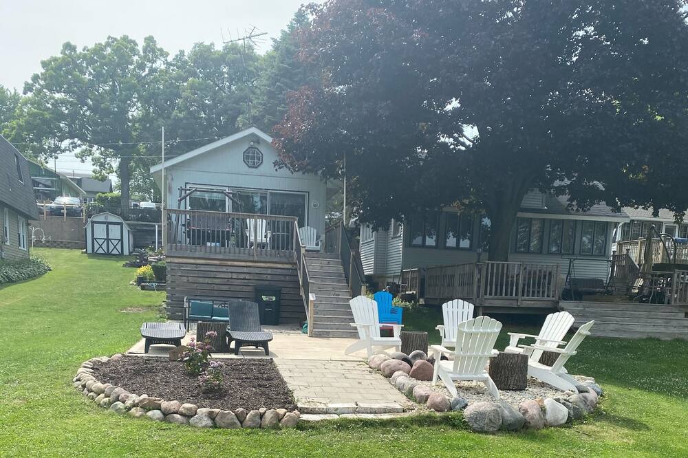 Photo of Outdoor in Delavan Lake