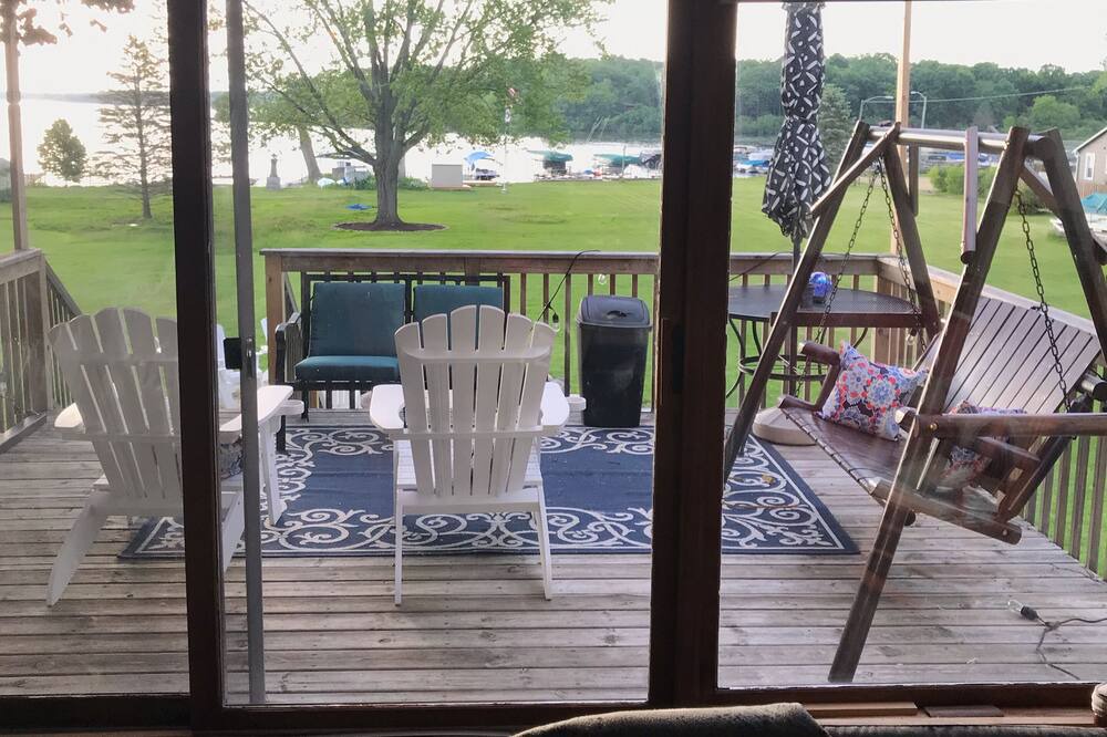 Photo of Patio Balcony in Delavan Lake