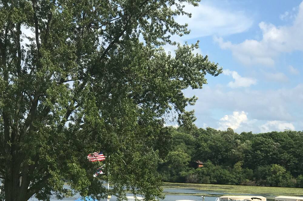 Photo of Outdoor in Delavan Lake