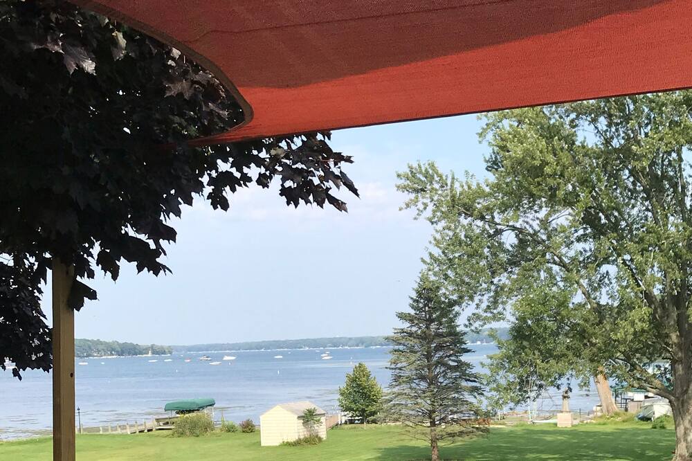 Photo of Patio Balcony in Delavan Lake