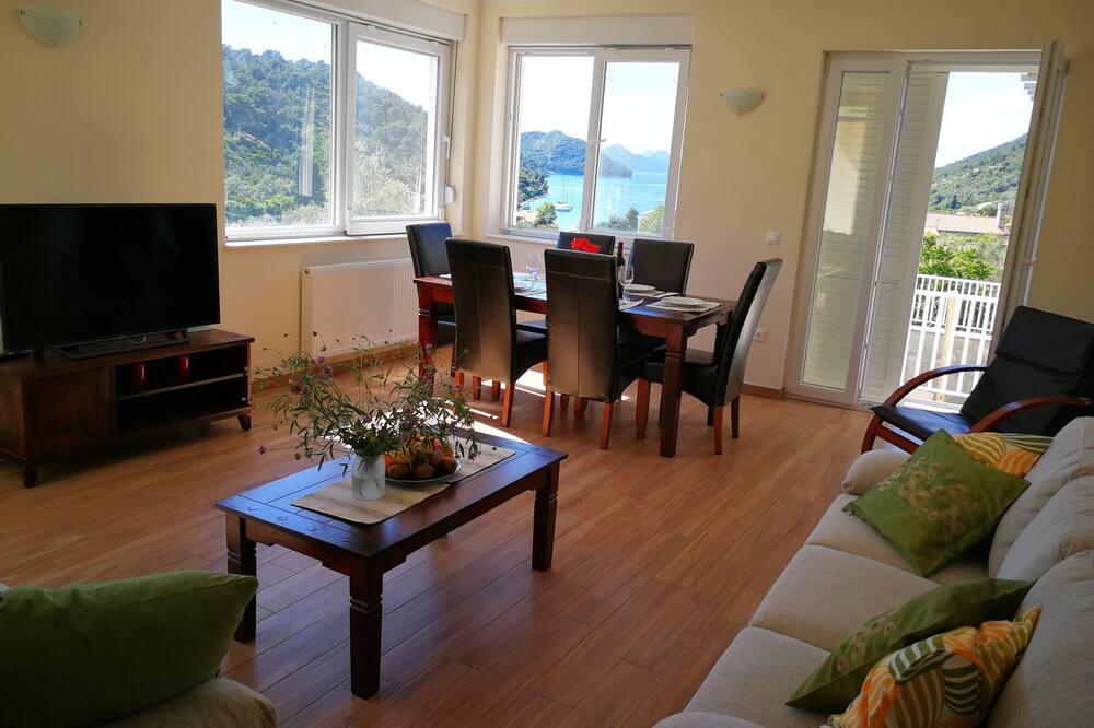 Photo of Livingroom in Sipan Island