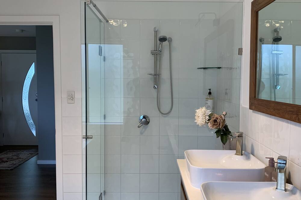 Photo of Bathroom in Willunga South