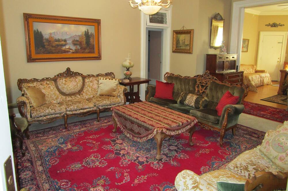Photo of Bedroom in Davenport
