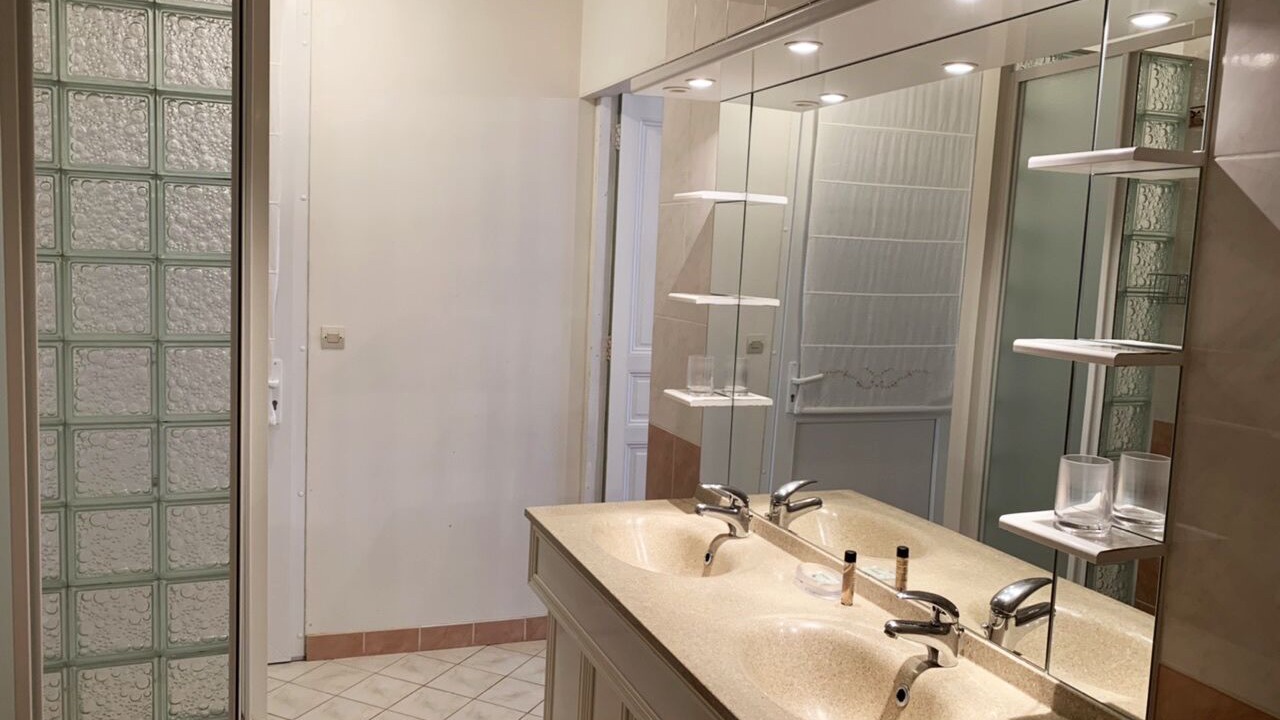 Photo of Bathroom in Saonnet