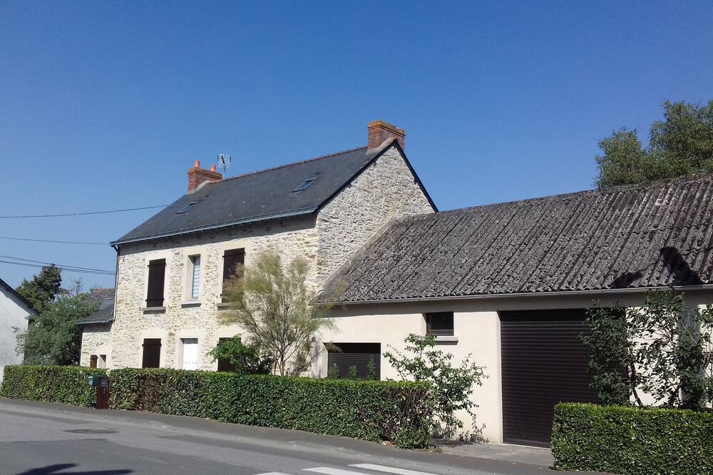 Photo of Outdoor in Saint-Omer-de-Blain