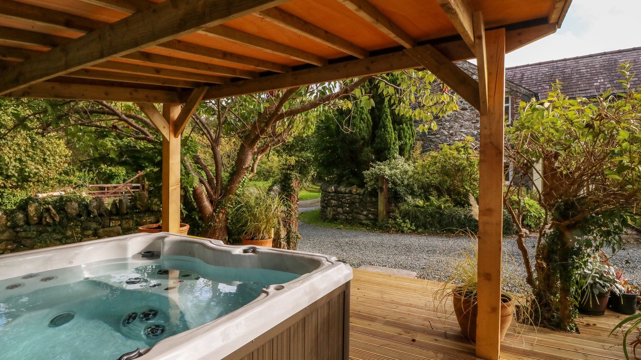 Photo of Others in Groeslon