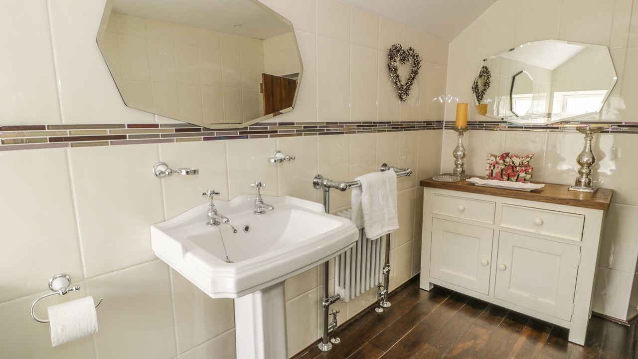 Photo of Others in Groeslon