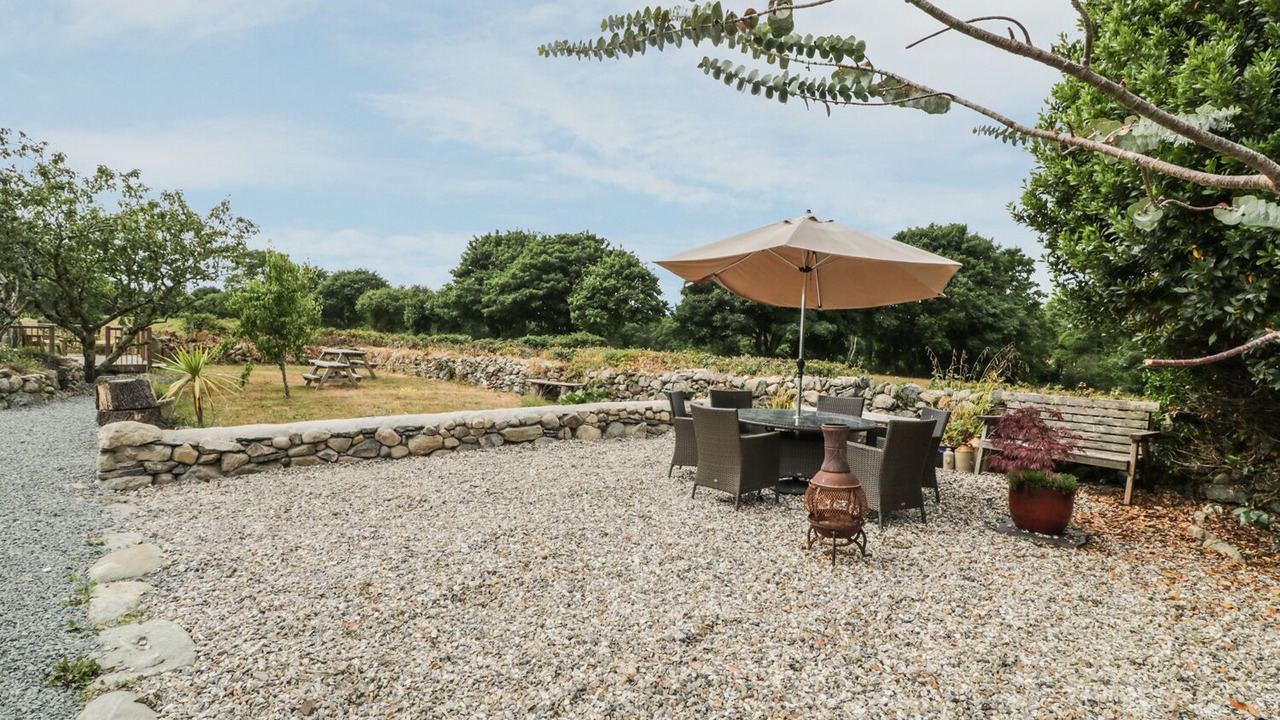 Photo of Others in Groeslon