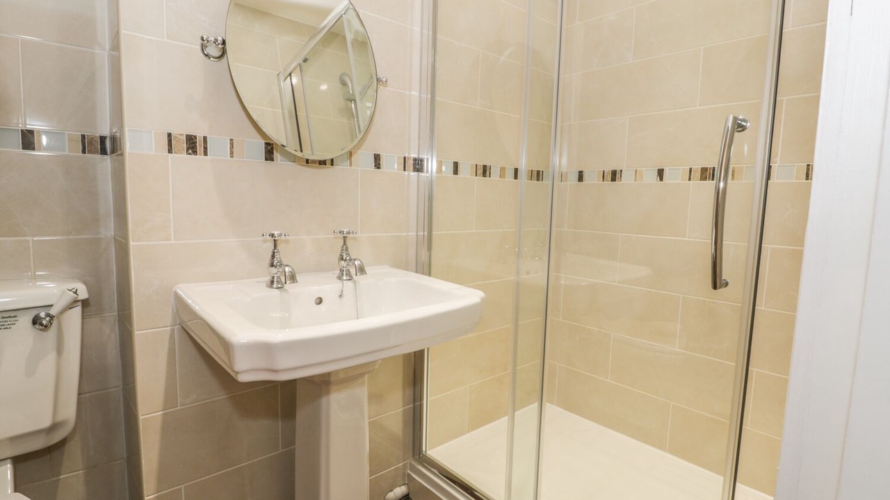 Photo of Others in Groeslon