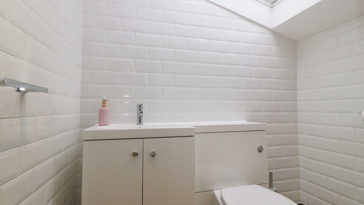 Photo of Bathroom in Llandwrog