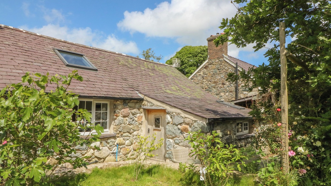 Photo of Others in Llandwrog