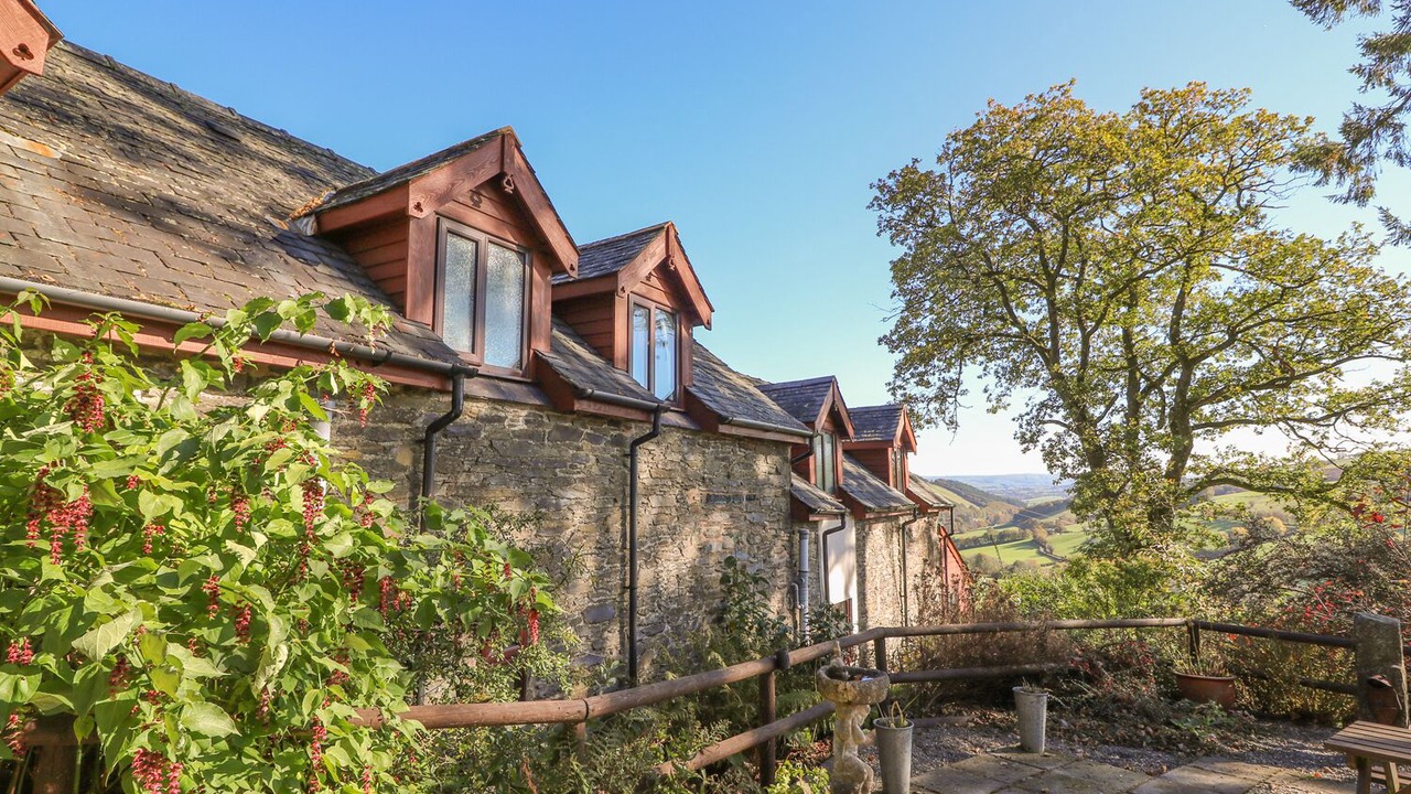Photo of Buildings in Llanidloes