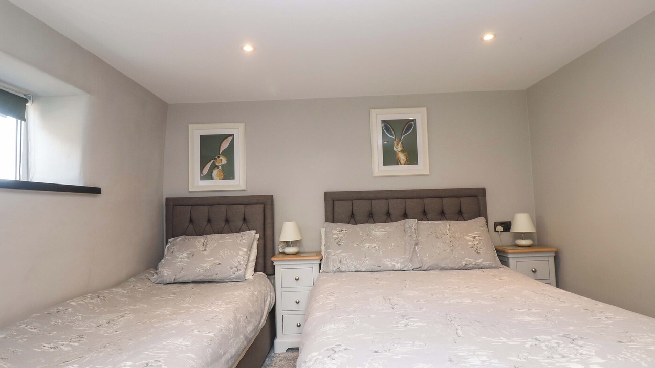 Photo of Others in Littleham