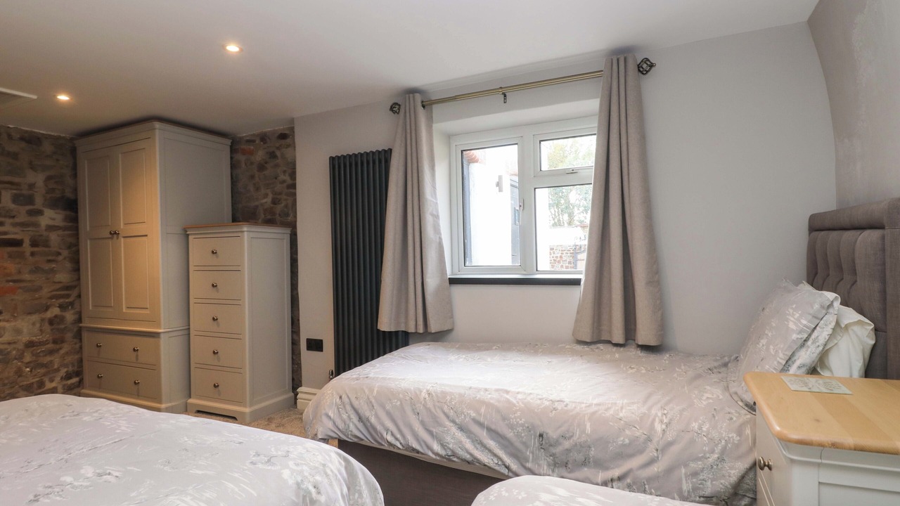 Photo of Others in Littleham