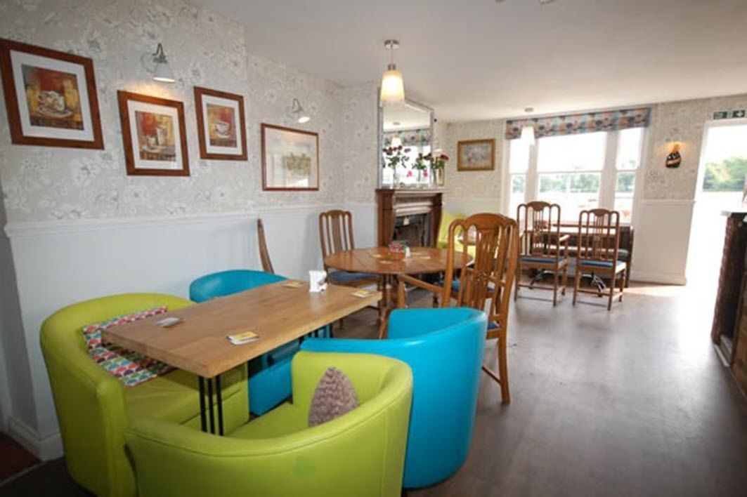 Photo of Others in Thame