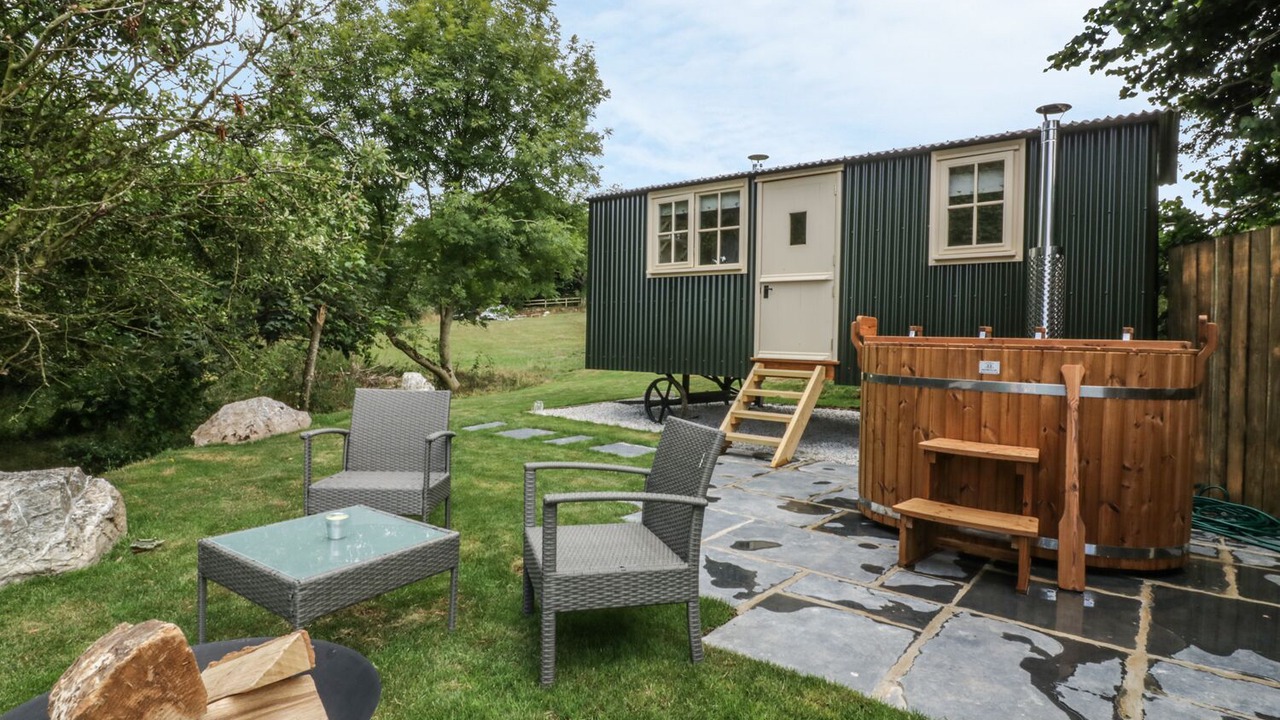 Photo of Others in Burlawn