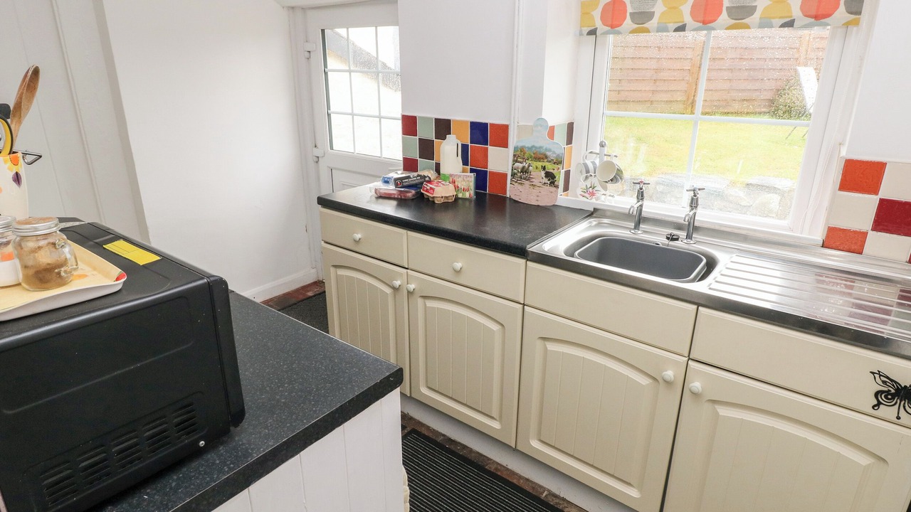 Photo of Kitchen in Bosherston