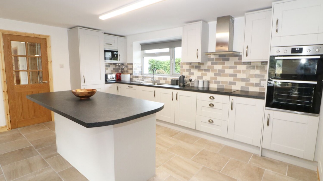 Photo of Others in Dinas